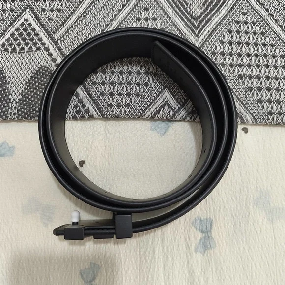 Louis Vuitton Black Monogram Reversible Belt - Picture 2 of 6